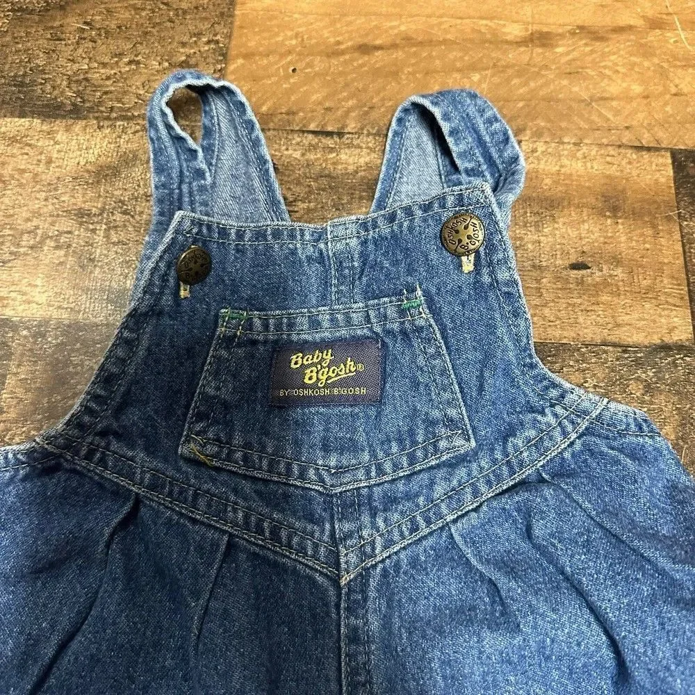 Vintage Oshkosh B’Gosh  Vestbak pleated Overalls 6-9 months dark denim